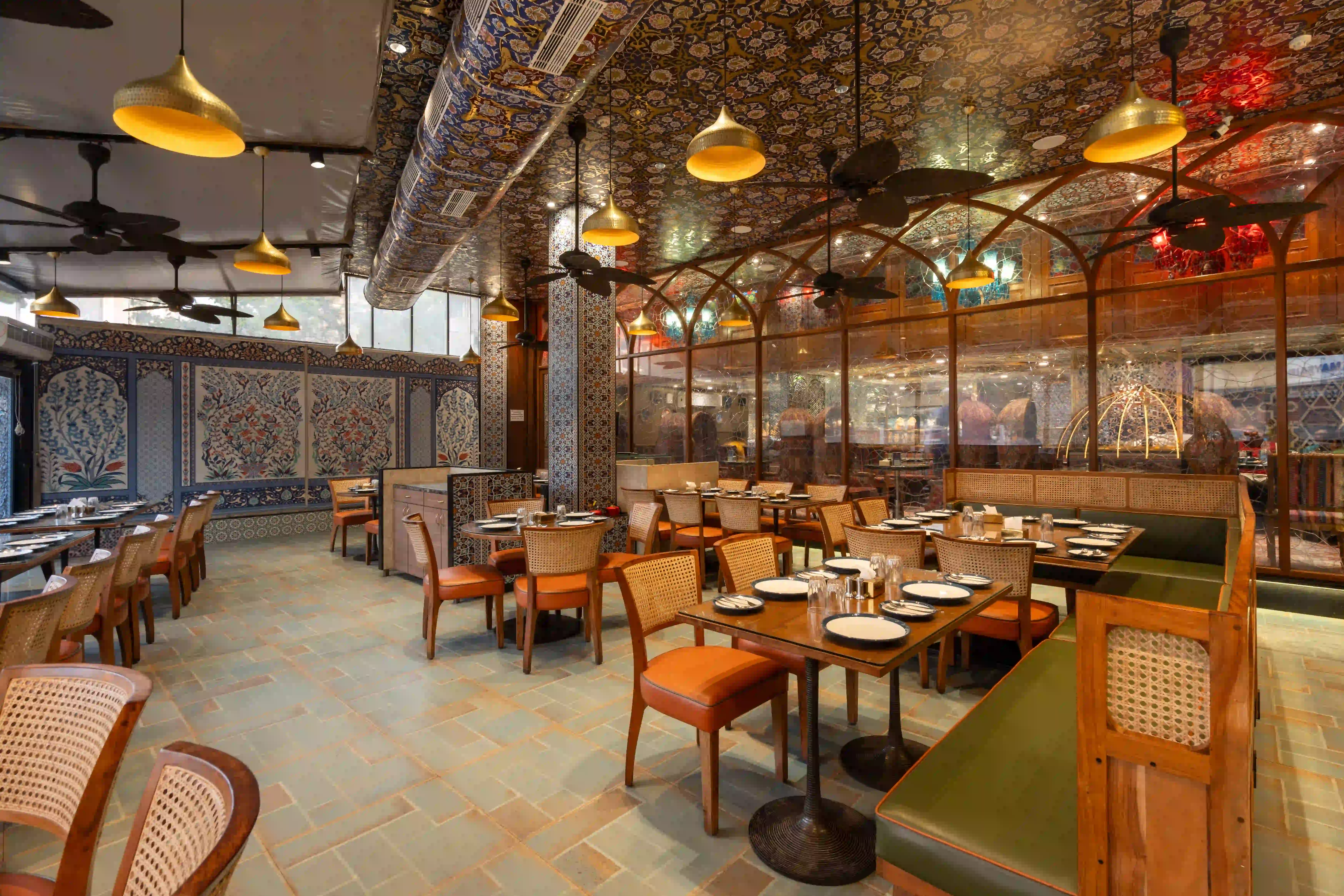 Spacious relaxed indoor family seating at Lokhandwala branch